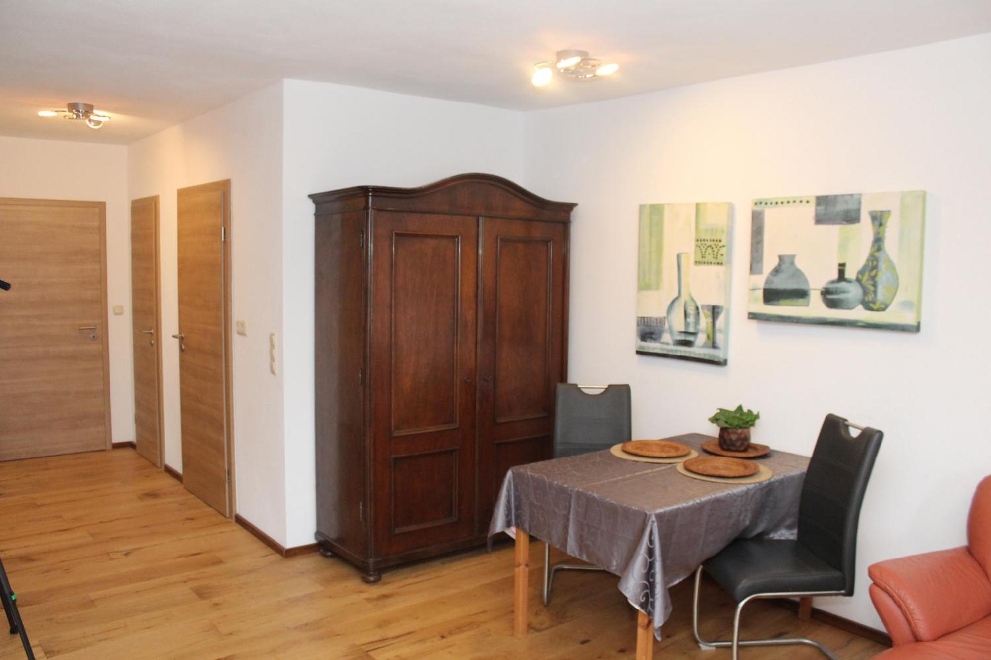 Holzkastl Apartment เอกิง ภายนอก รูปภาพ